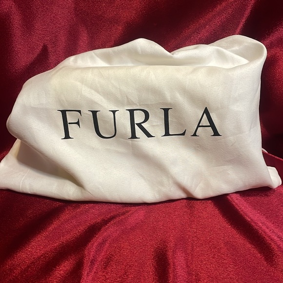 Furla Metropolis Leather Crossbody Bag EUC - Picture 11 of 11